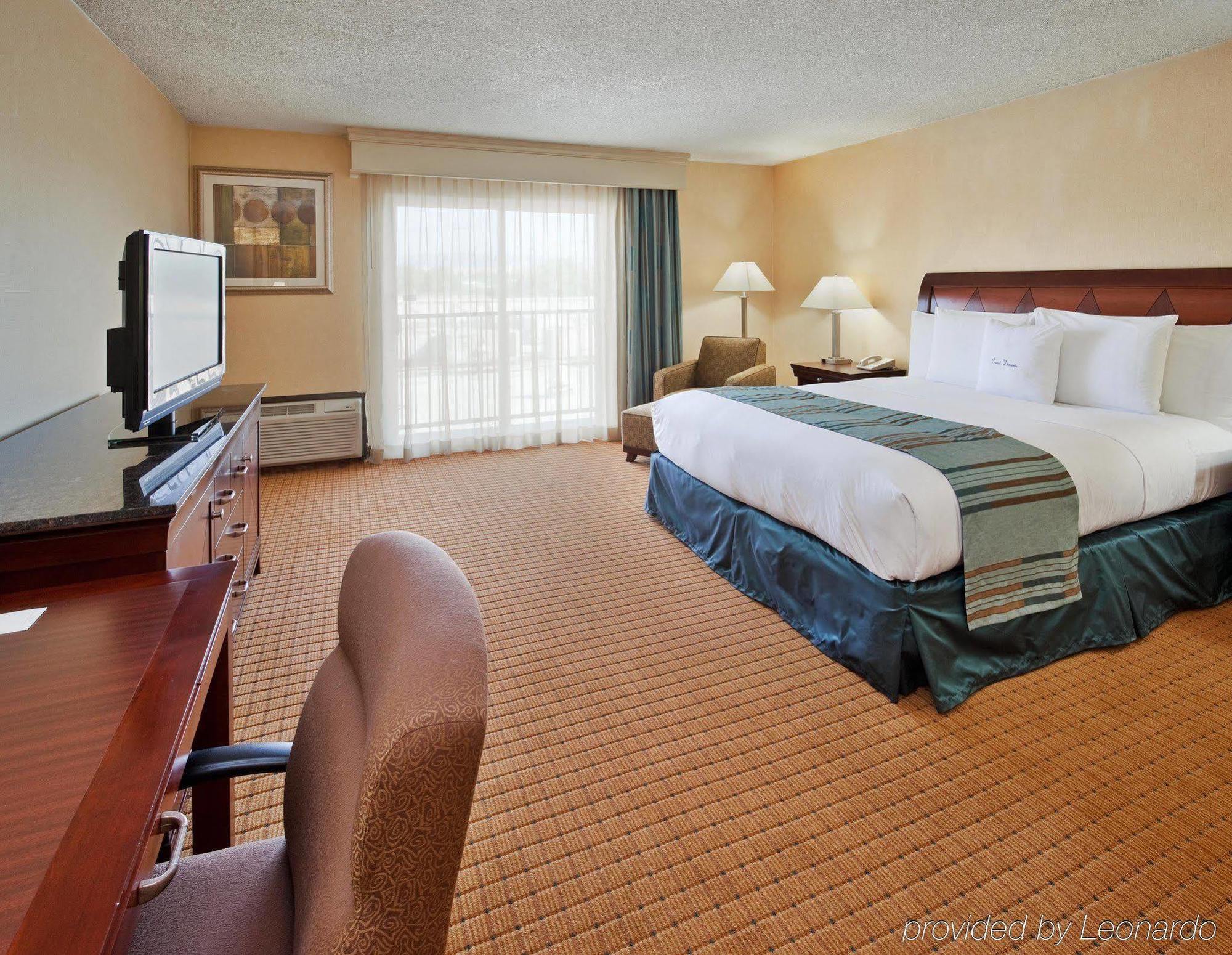 Doubletree By Hilton Livermore, Ca Bagian luar foto
